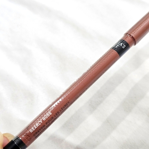 ♡Victoria's Secret Lip Liner | Velvet Line | Sold Out Items - 4 Colors Available - Picture 9 of 17